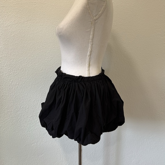 🔴 red dot sale 5 for $25 Black Bubble mini Skirt Sz M - Picture 2 of 2